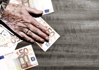 Πόσο αυξάνεται η εθνική σύνταξη και άλλες 9 παροχές